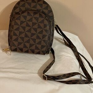 3 Zippered Cross Shoulder Bag with 4 Compartments